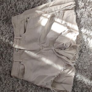 American Eagle Highest Rise Mom Short Size 6 Khaki